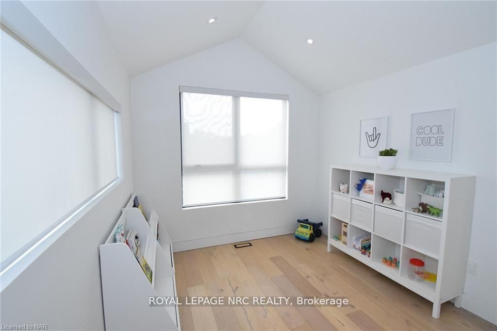82 Ivy Crescent Property Photo 12