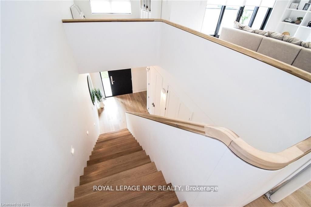 82 Ivy Crescent Property Photo 17
