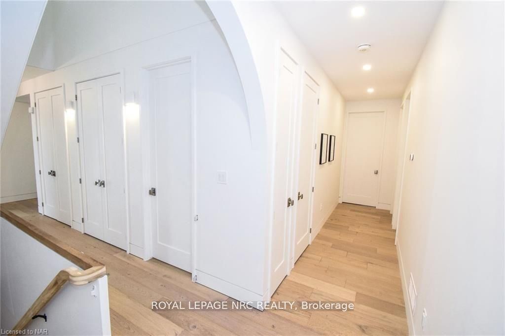 82 Ivy Crescent Property Photo 34
