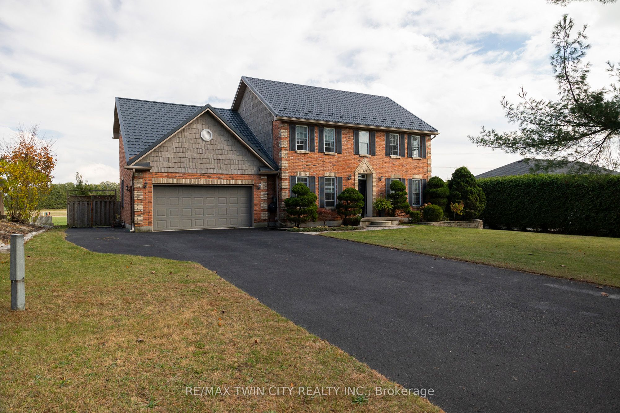145 John Street Property Photo 3