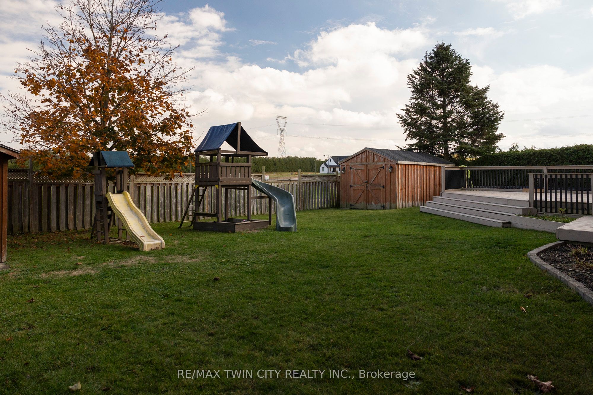 145 John Street Property Photo 6