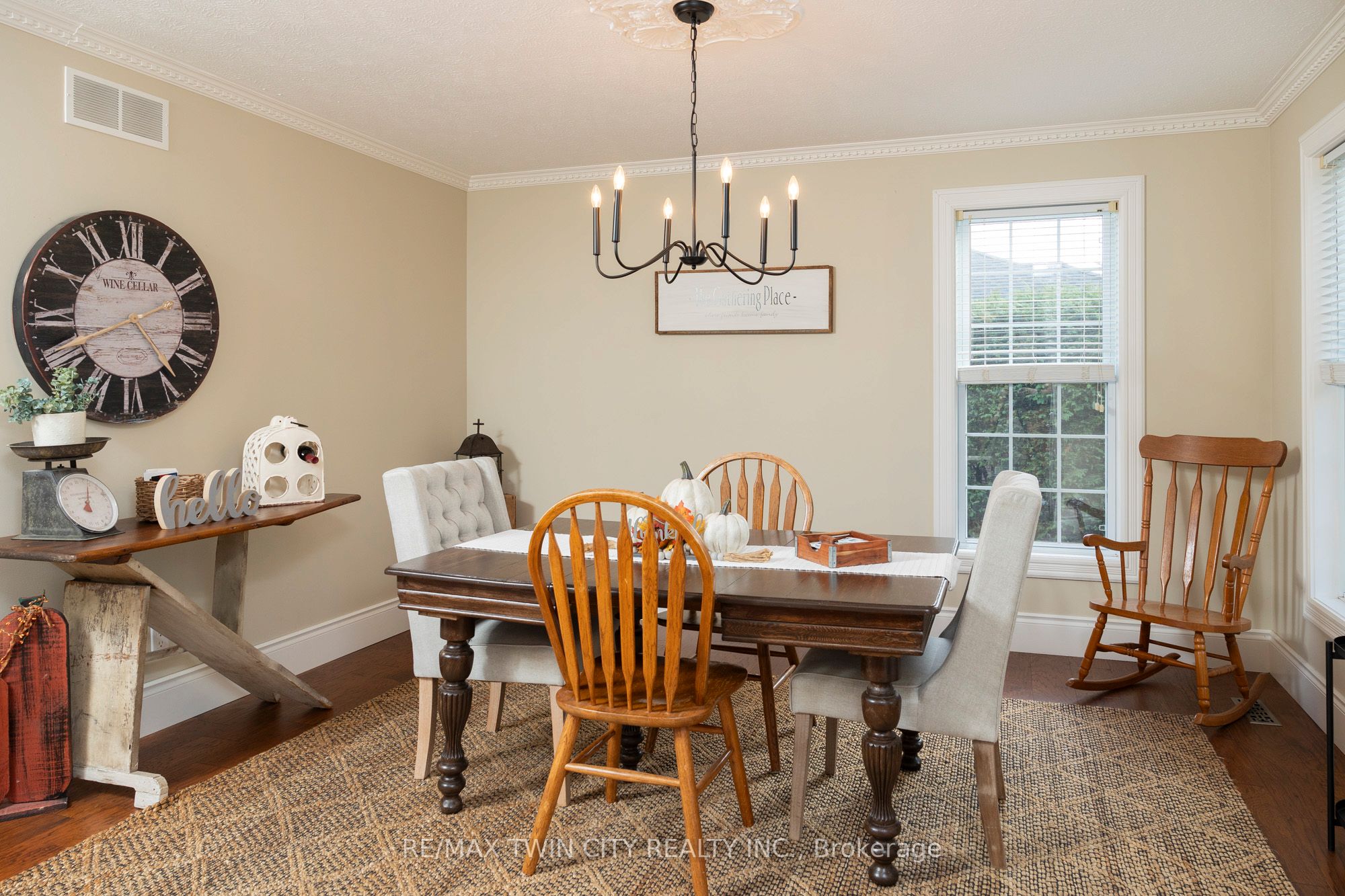 145 John Street Property Photo 14