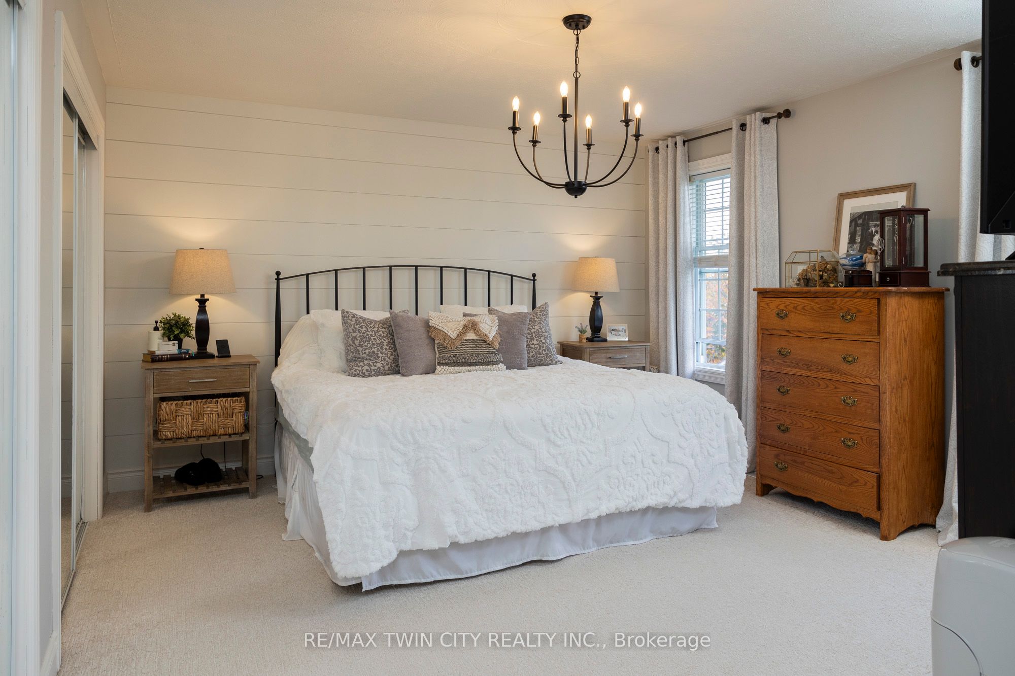 145 John Street Property Photo 20