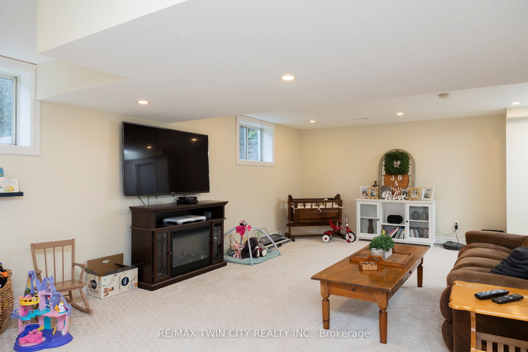 145 John Street Property Photo 26