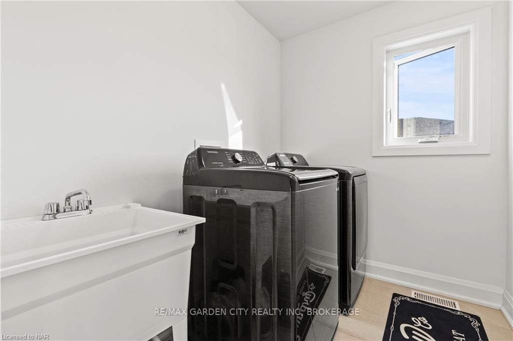 159 Hodgkins Avenue Property Photo 26