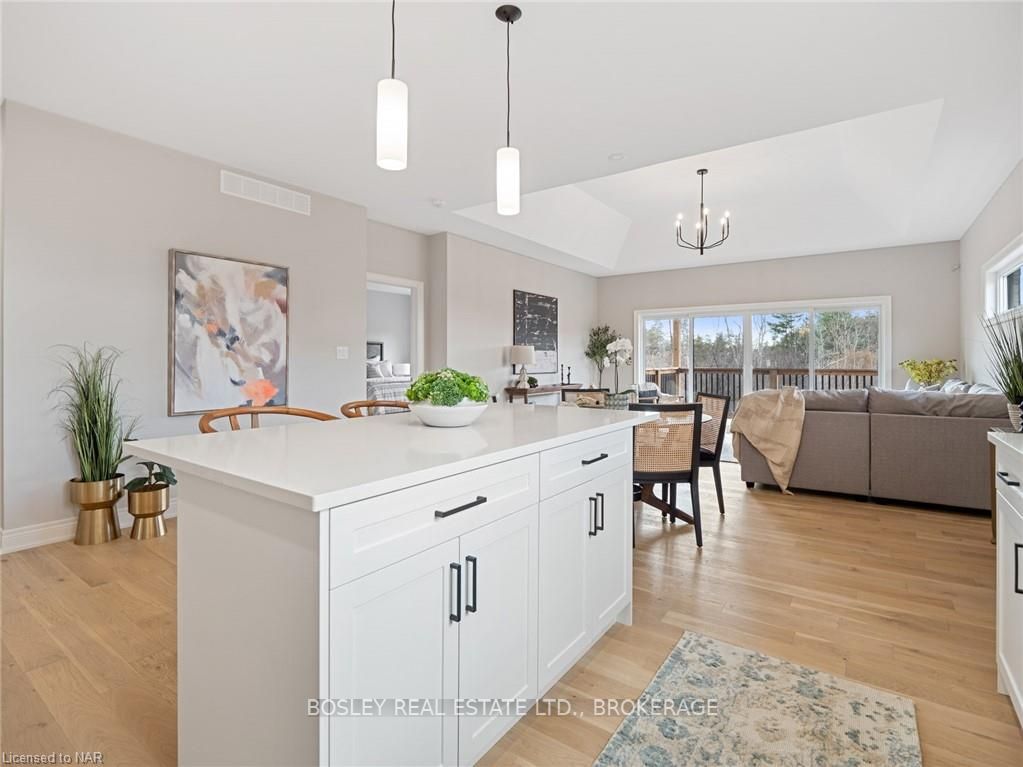 503 Royal Ridge Drive Property Photo 7