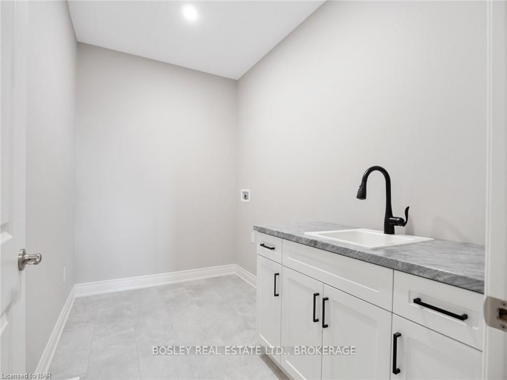 503 Royal Ridge Drive Property Photo 30