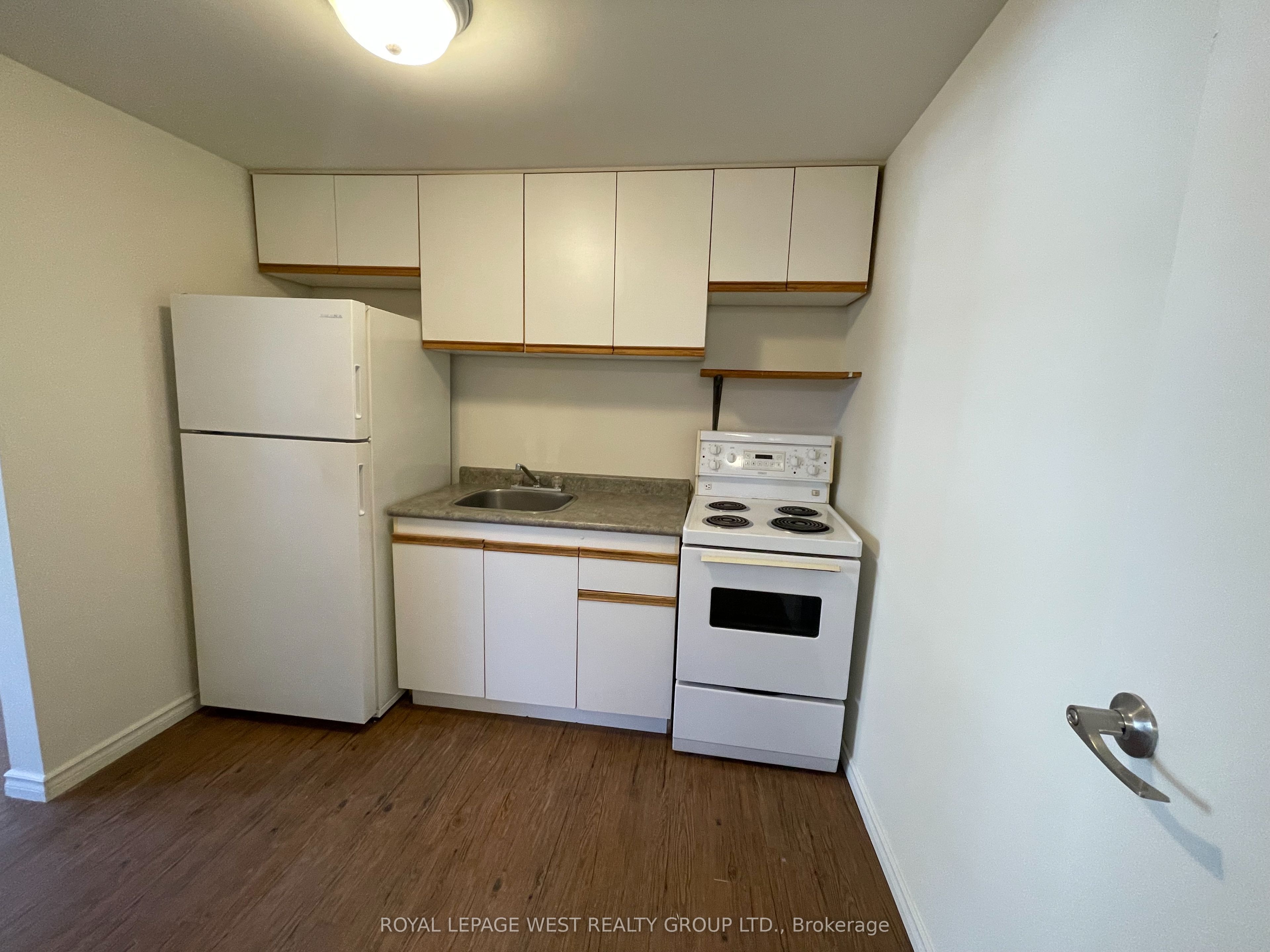 #office1 - 3 Brunel Road Property Photo 8