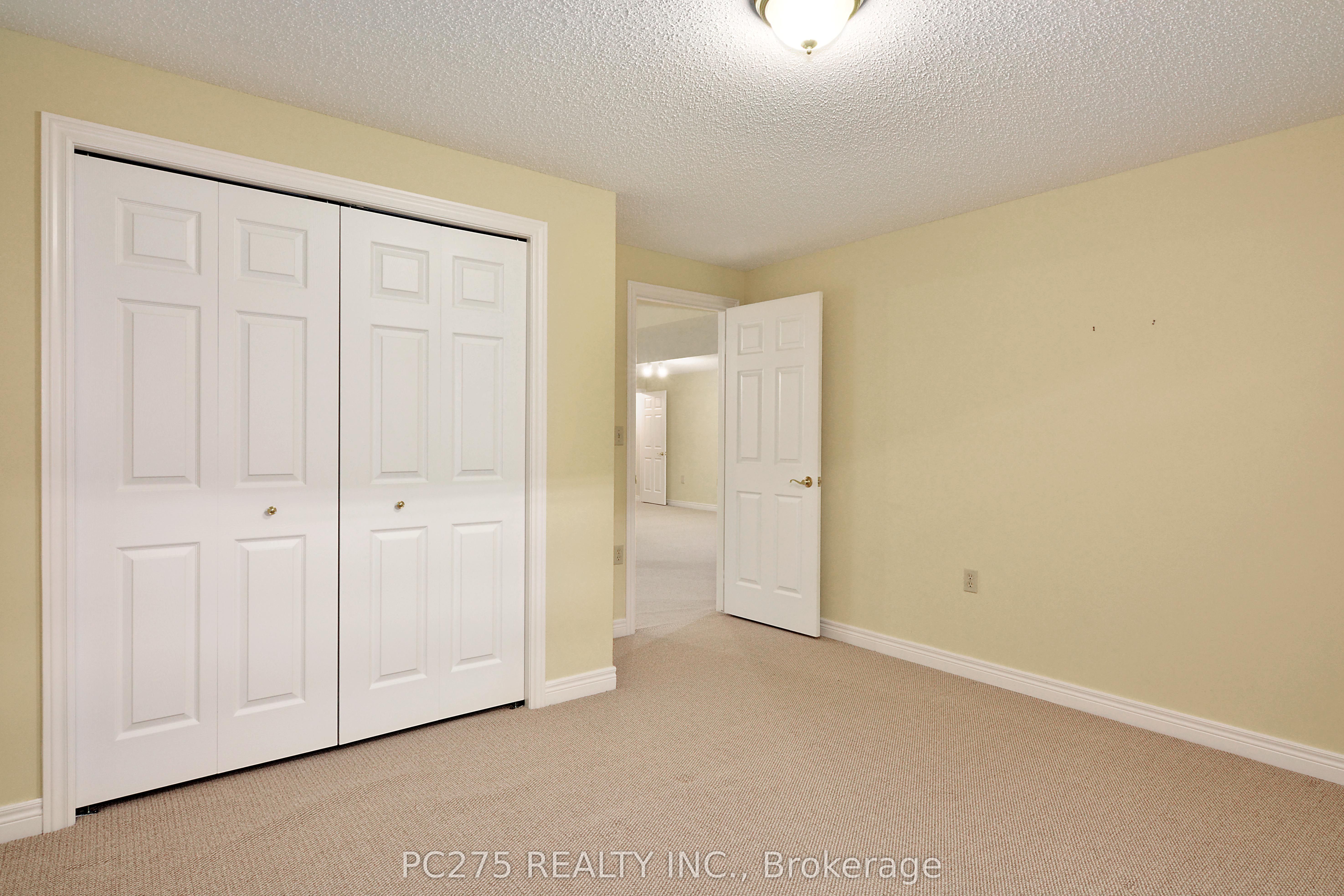 #243 - 2025 Meadowgate Boulevard Property Photo 24