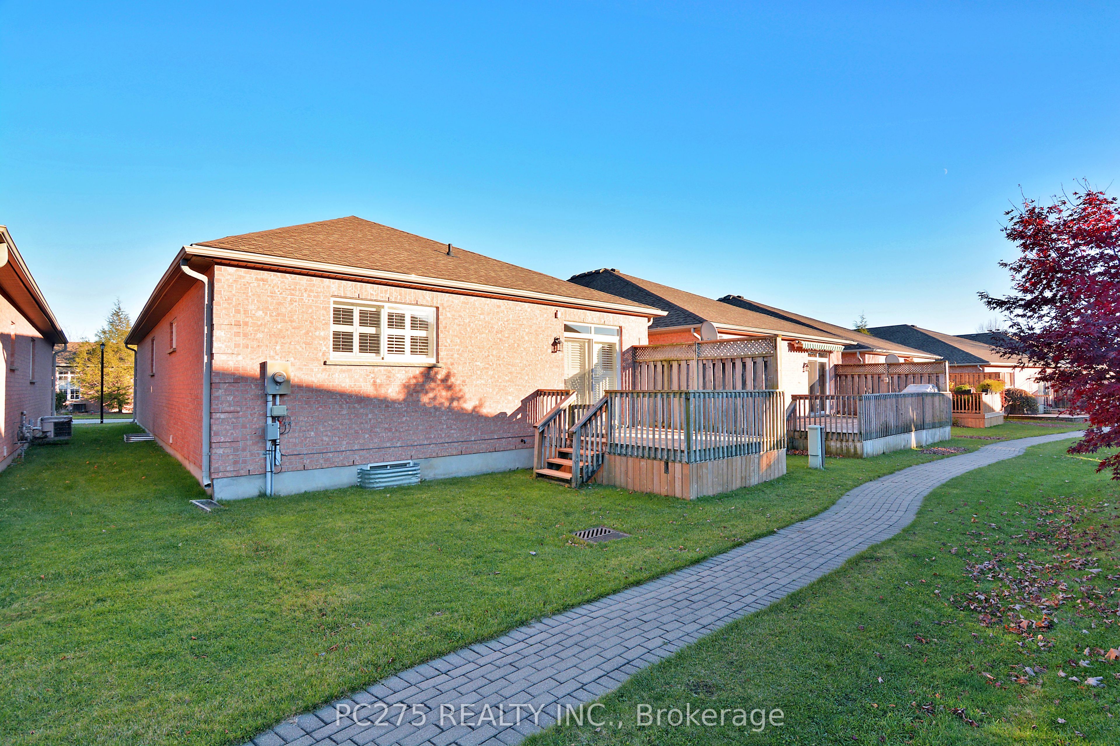 #243 - 2025 Meadowgate Boulevard Property Photo 29