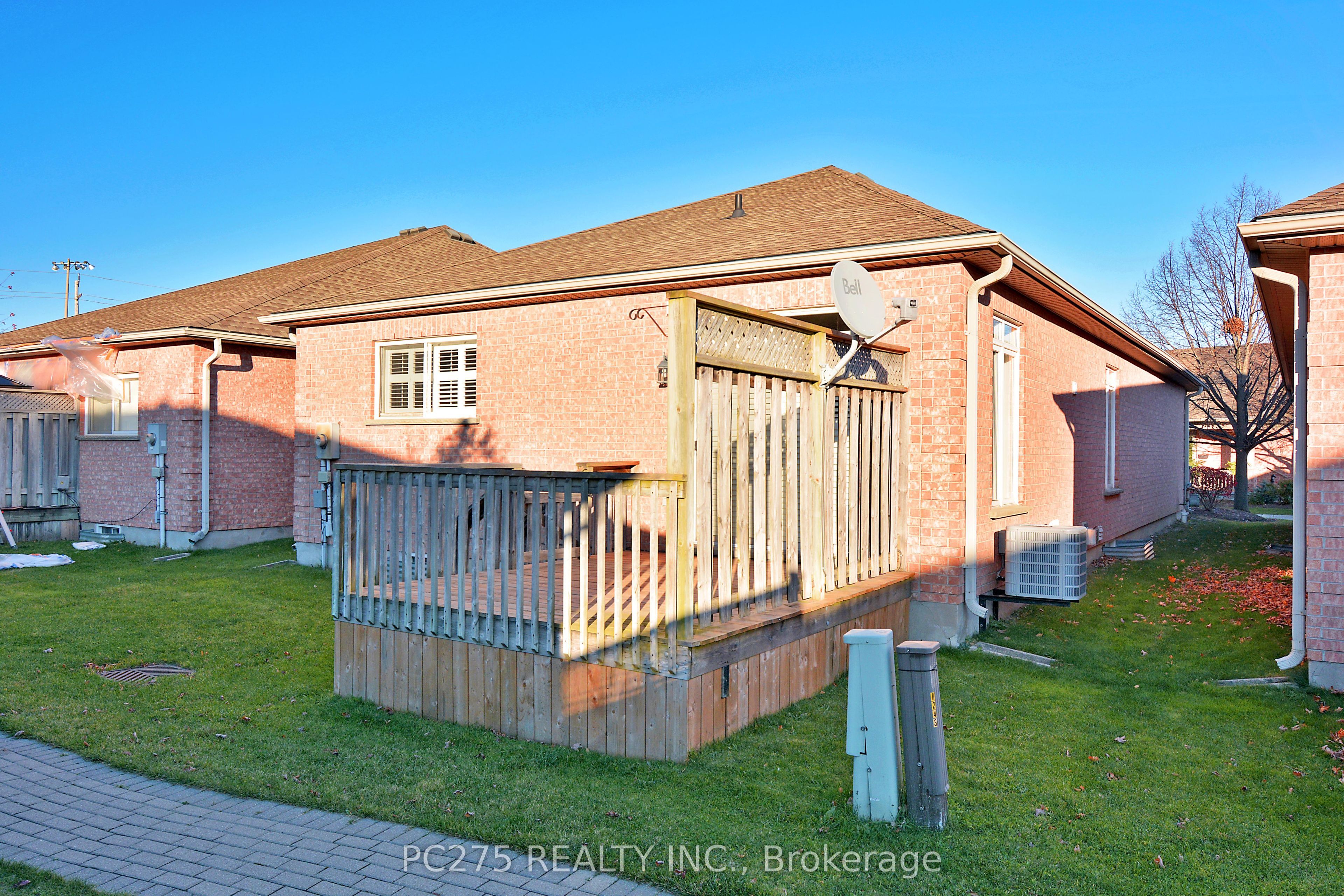 #243 - 2025 Meadowgate Boulevard Property Photo 30
