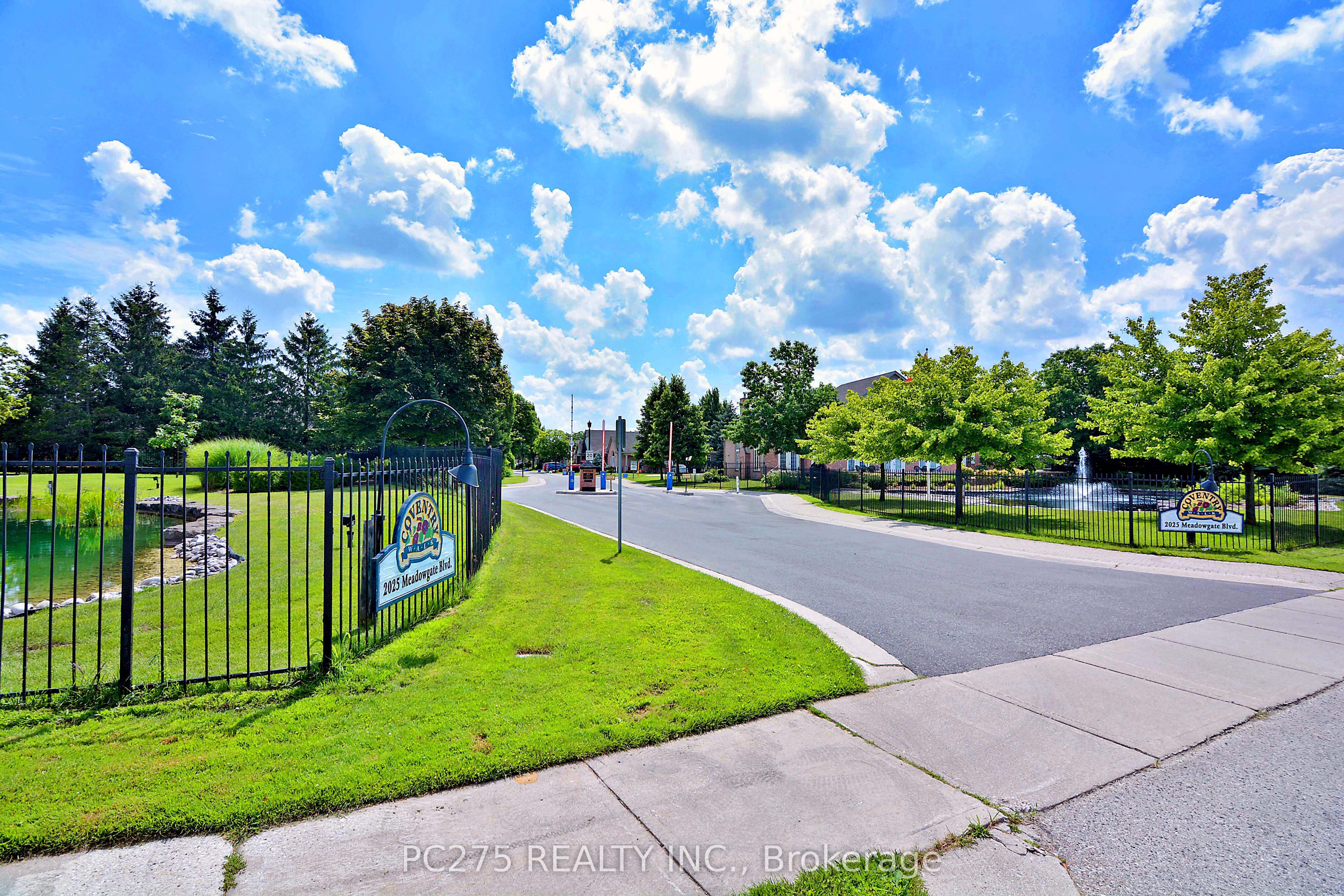 #243 - 2025 Meadowgate Boulevard Property Photo 35