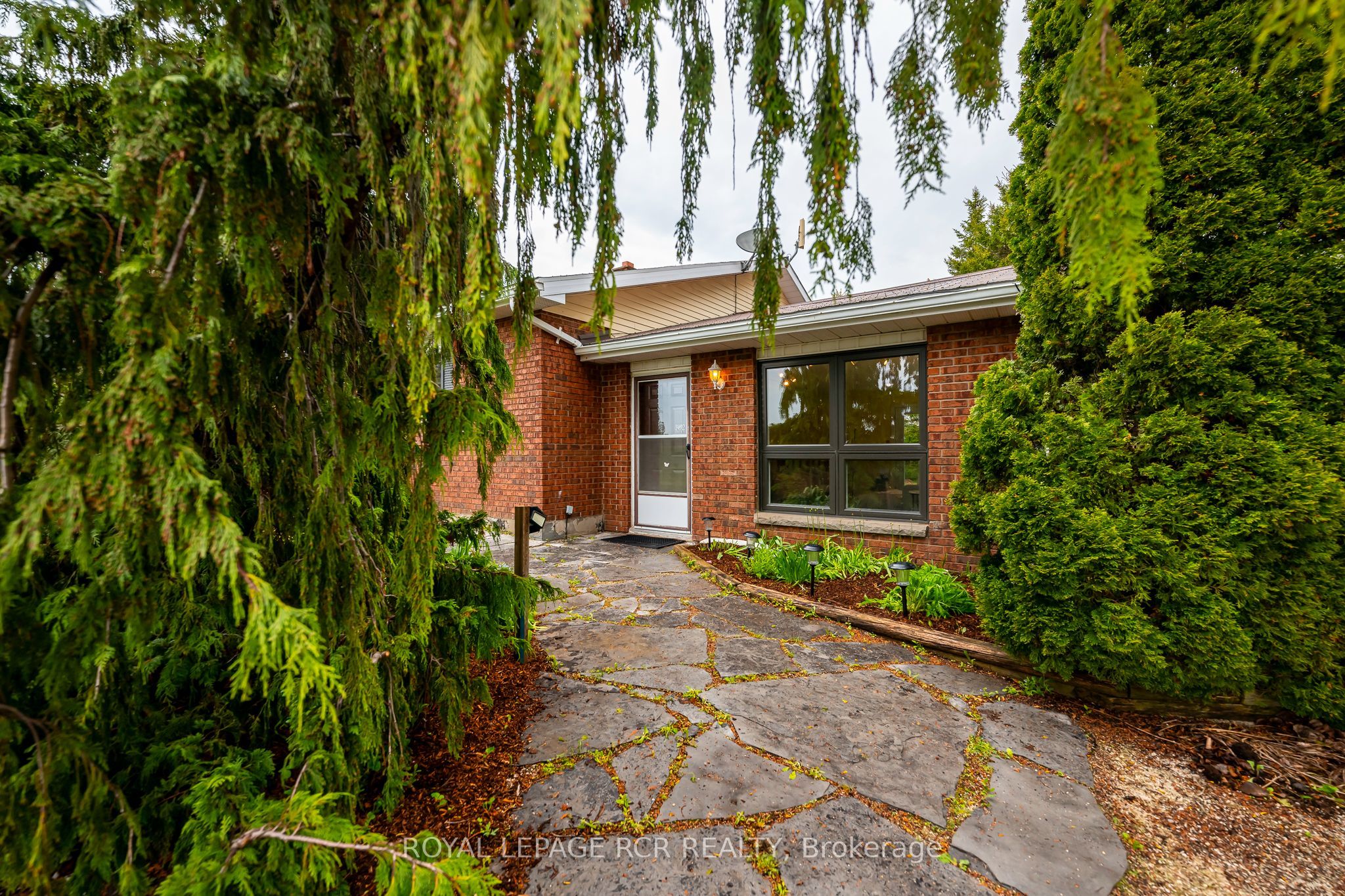 433409 4th Line Property Photo 3