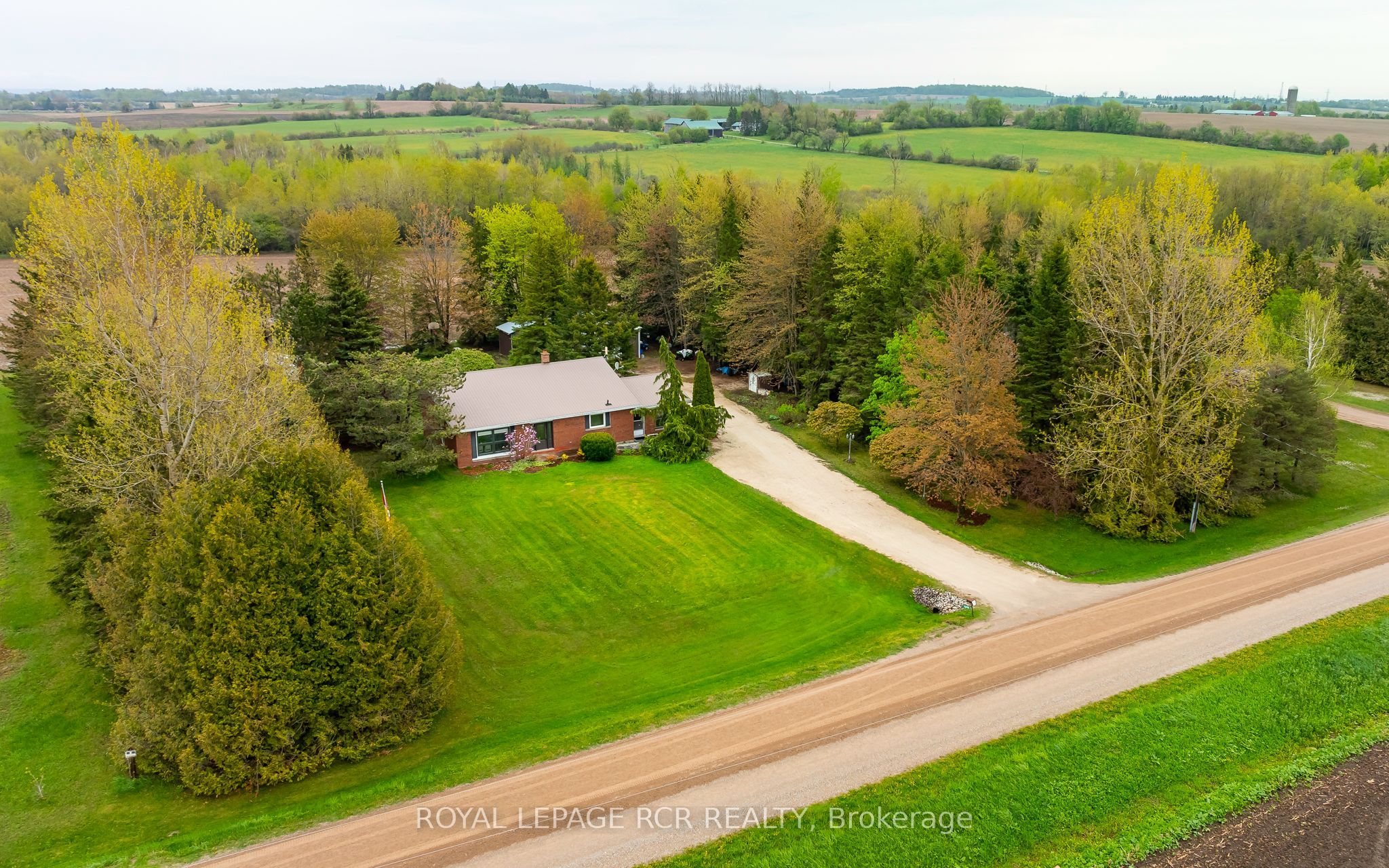 433409 4th Line Property Photo 7