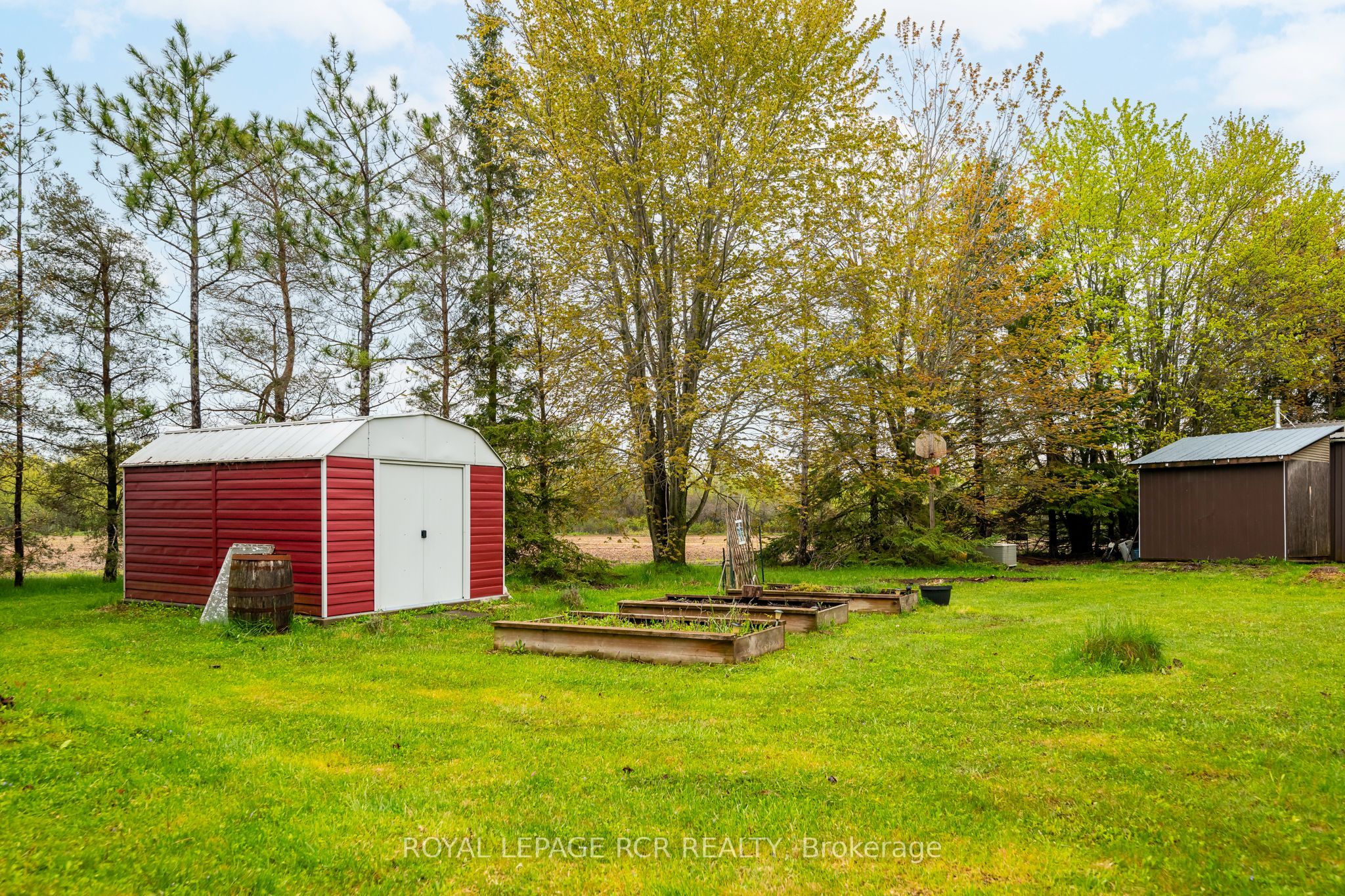 433409 4th Line Property Photo 36
