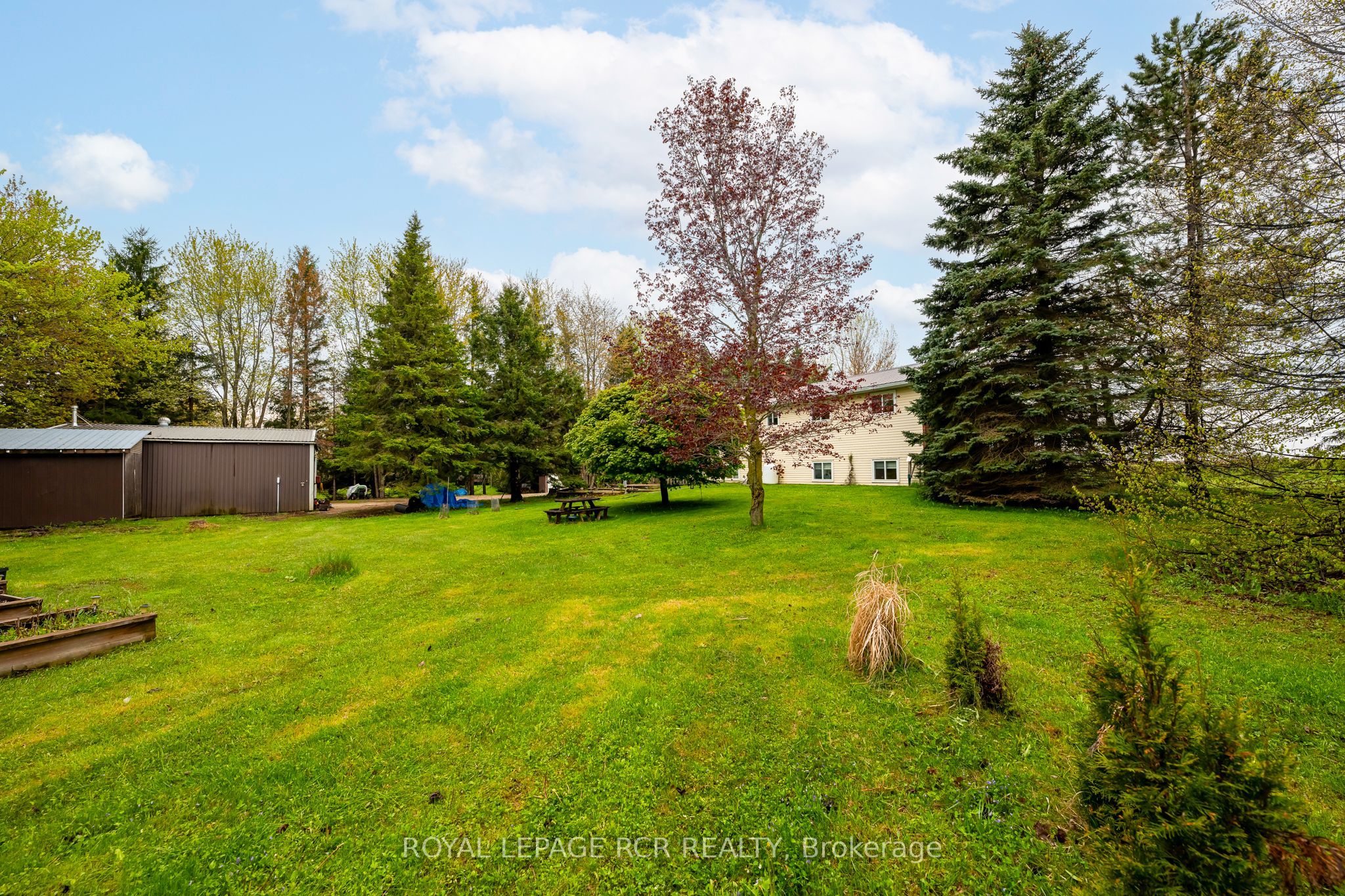 433409 4th Line Property Photo 37