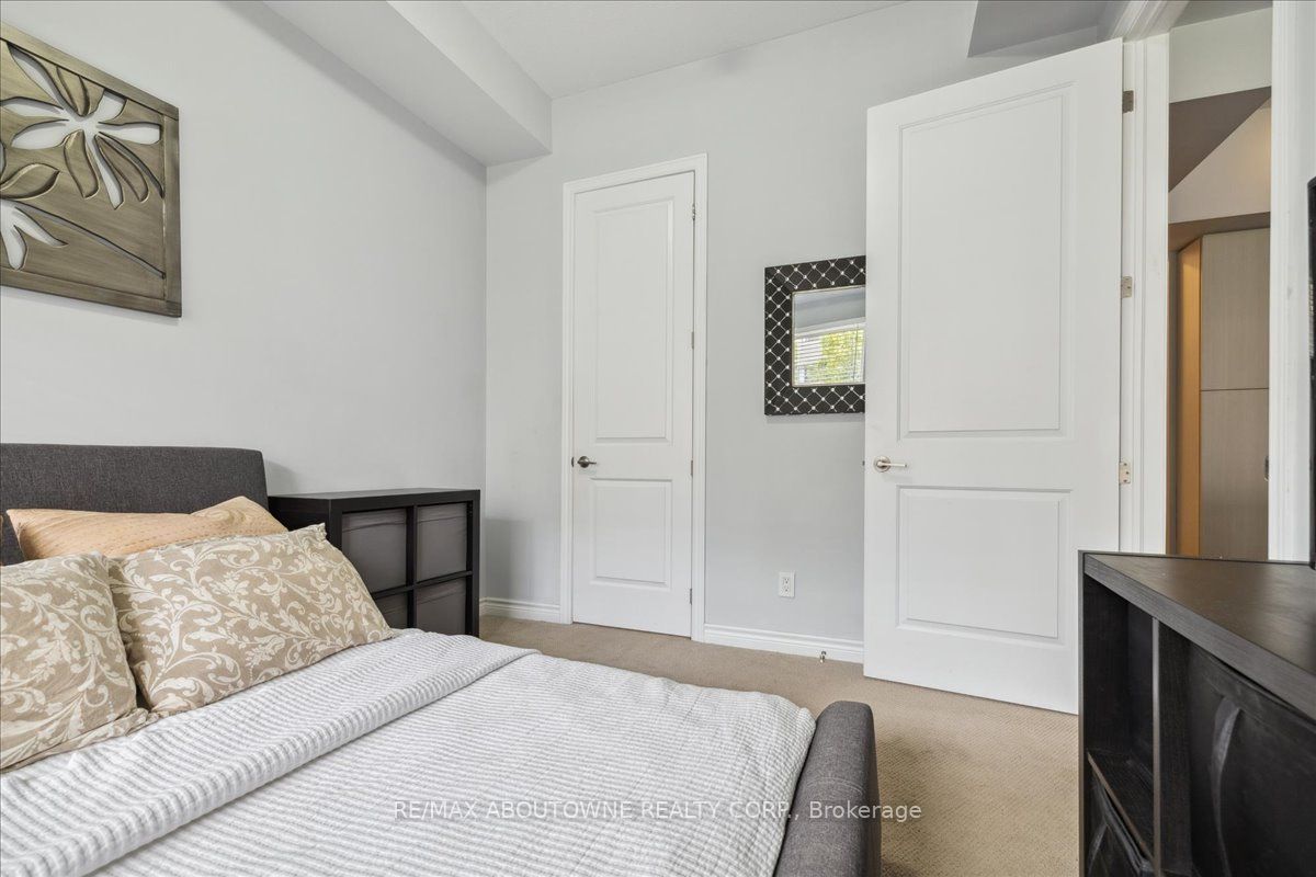 #102 - 40 Esplanade Lane Property Photo 21