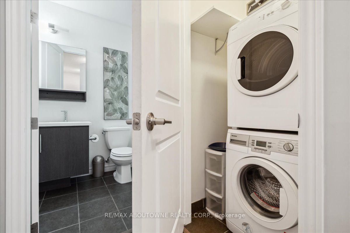 #102 - 40 Esplanade Lane Property Photo 23