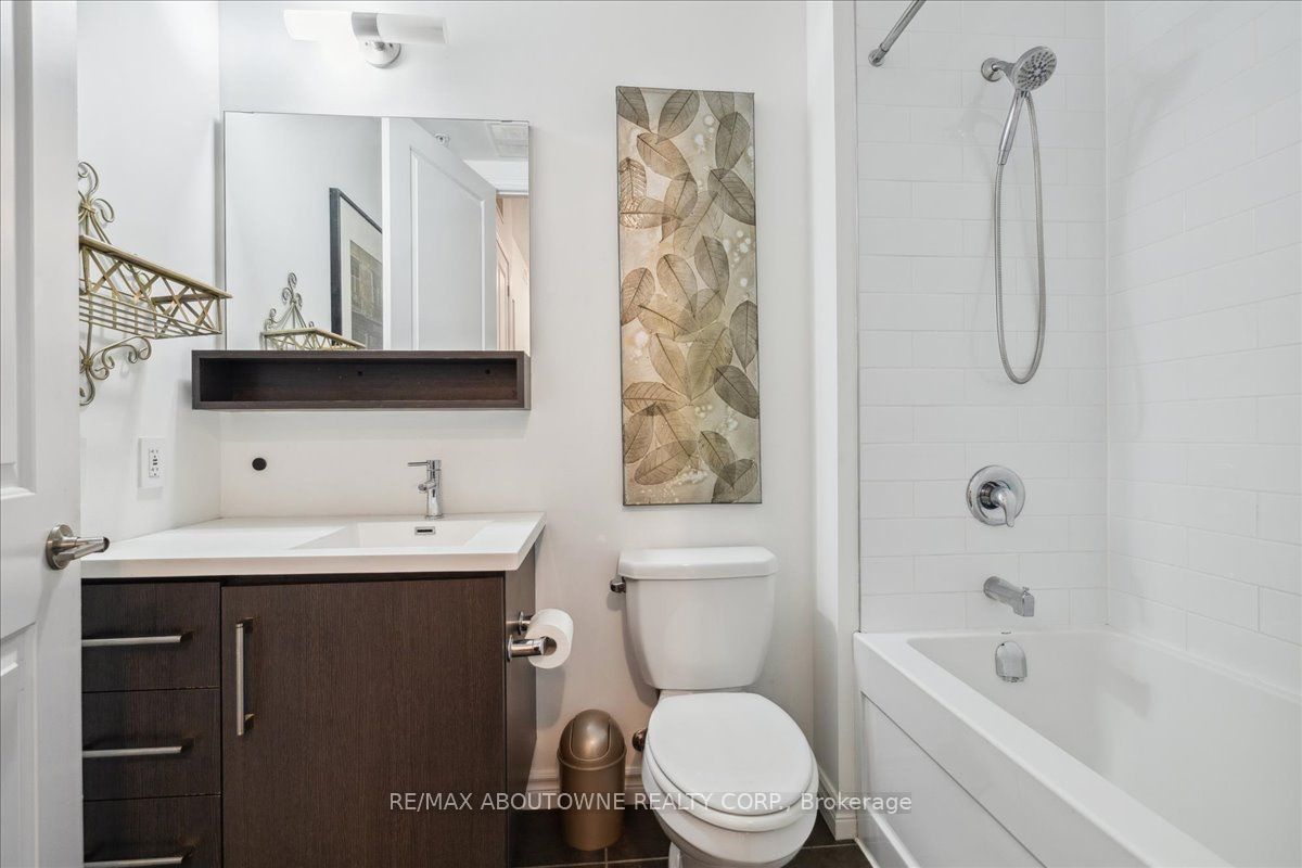 #102 - 40 Esplanade Lane Property Photo 24