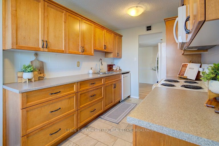 #602 - 185 Ontario Street Property Photo 15