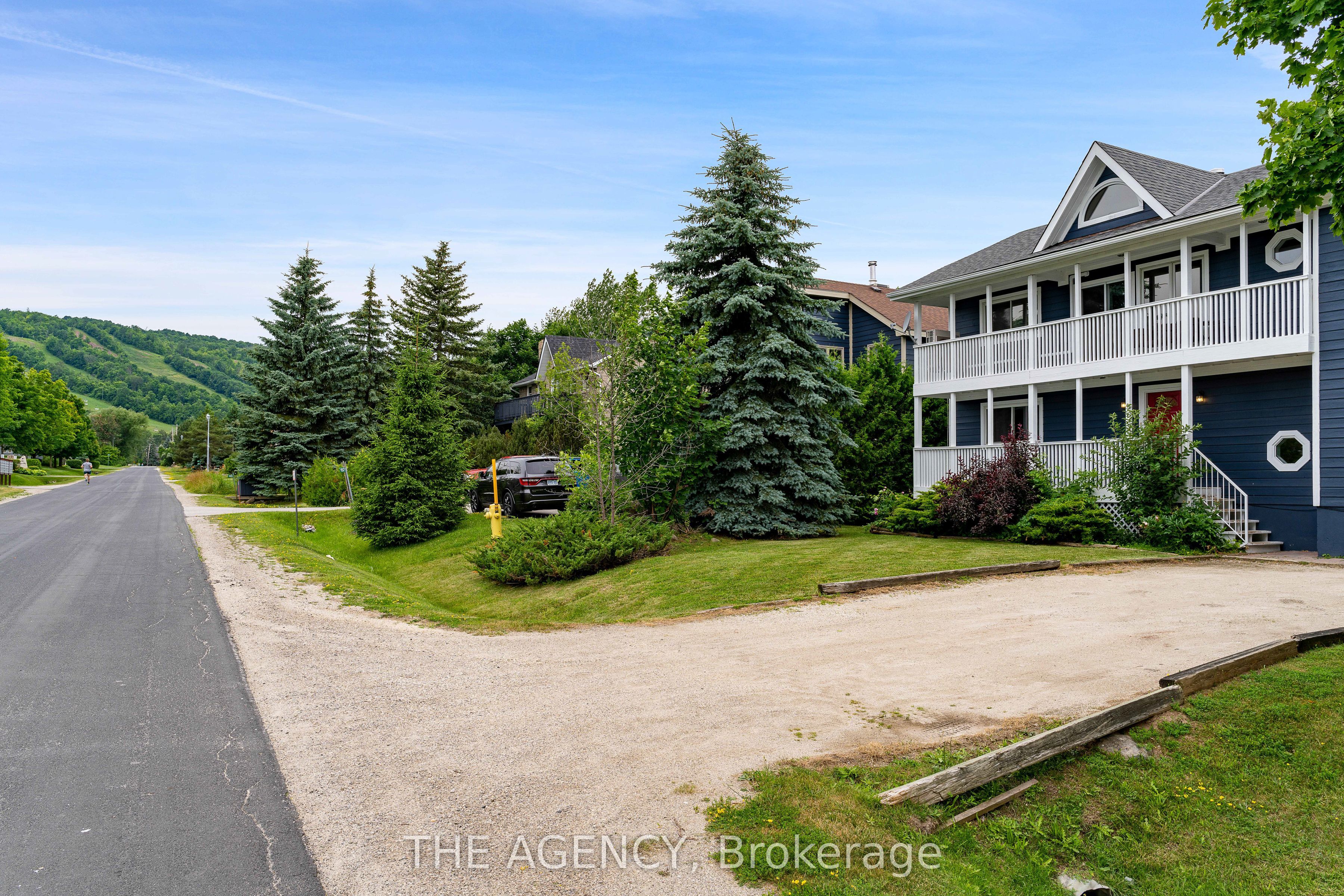 159 Settlers Way Property Photo 4