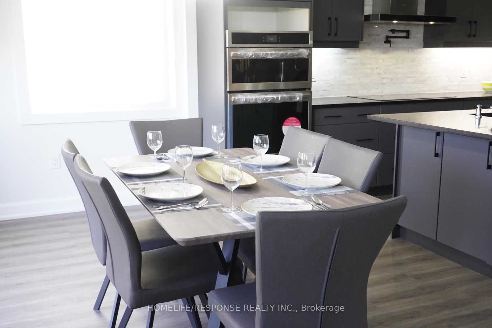 714 Daimler Parkway Property Photo 4