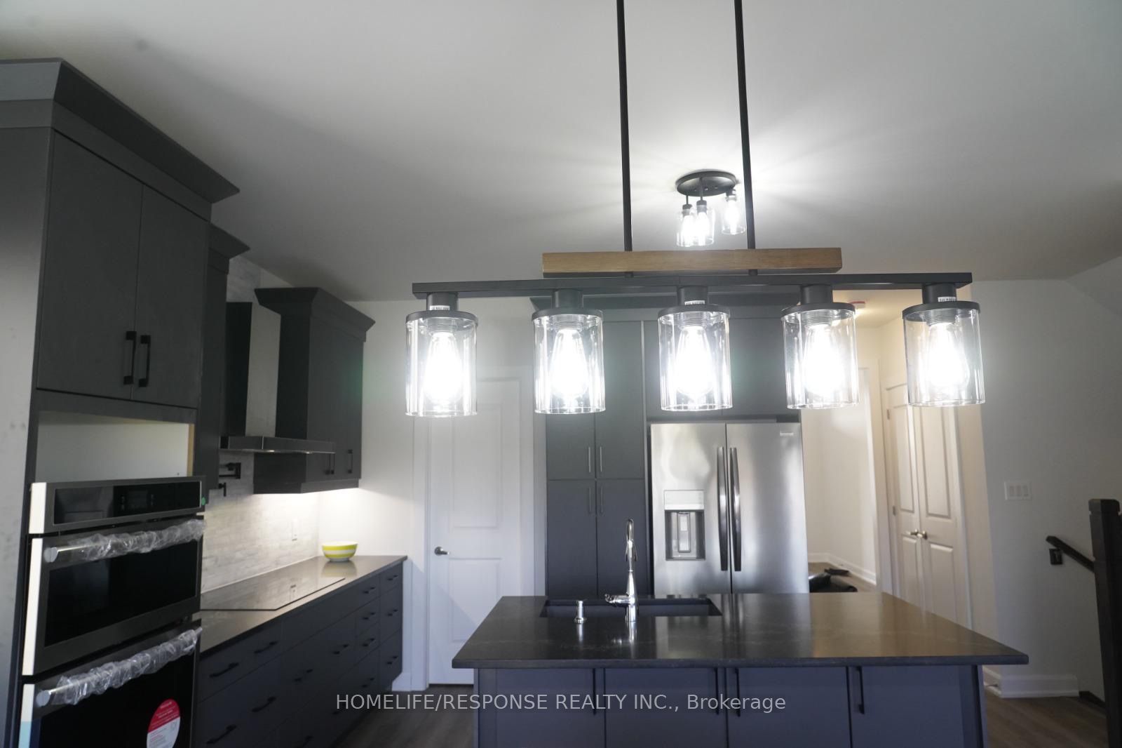 714 Daimler Parkway Property Photo 8