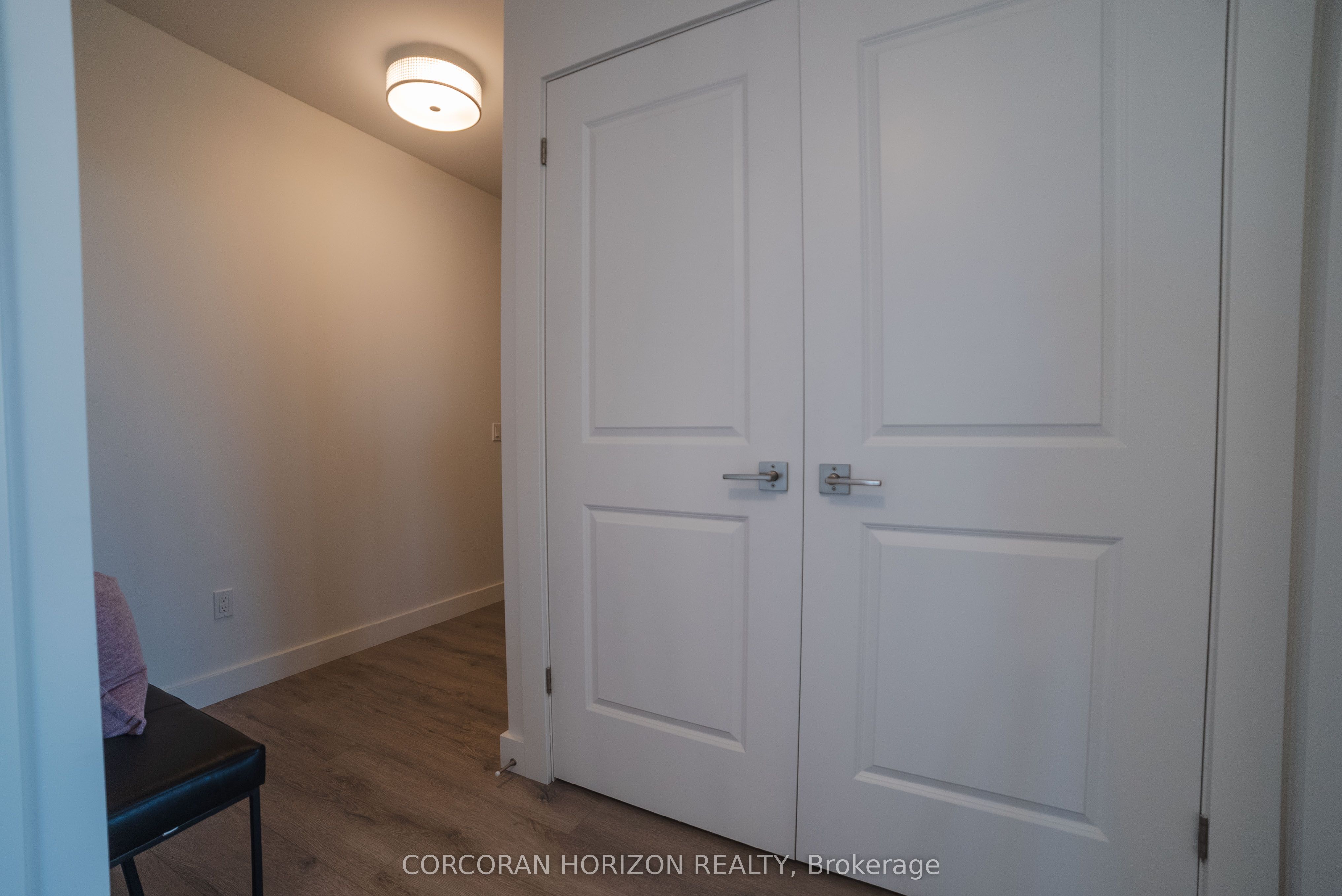 #1301 - 15 Glebe Street Property Photo 21