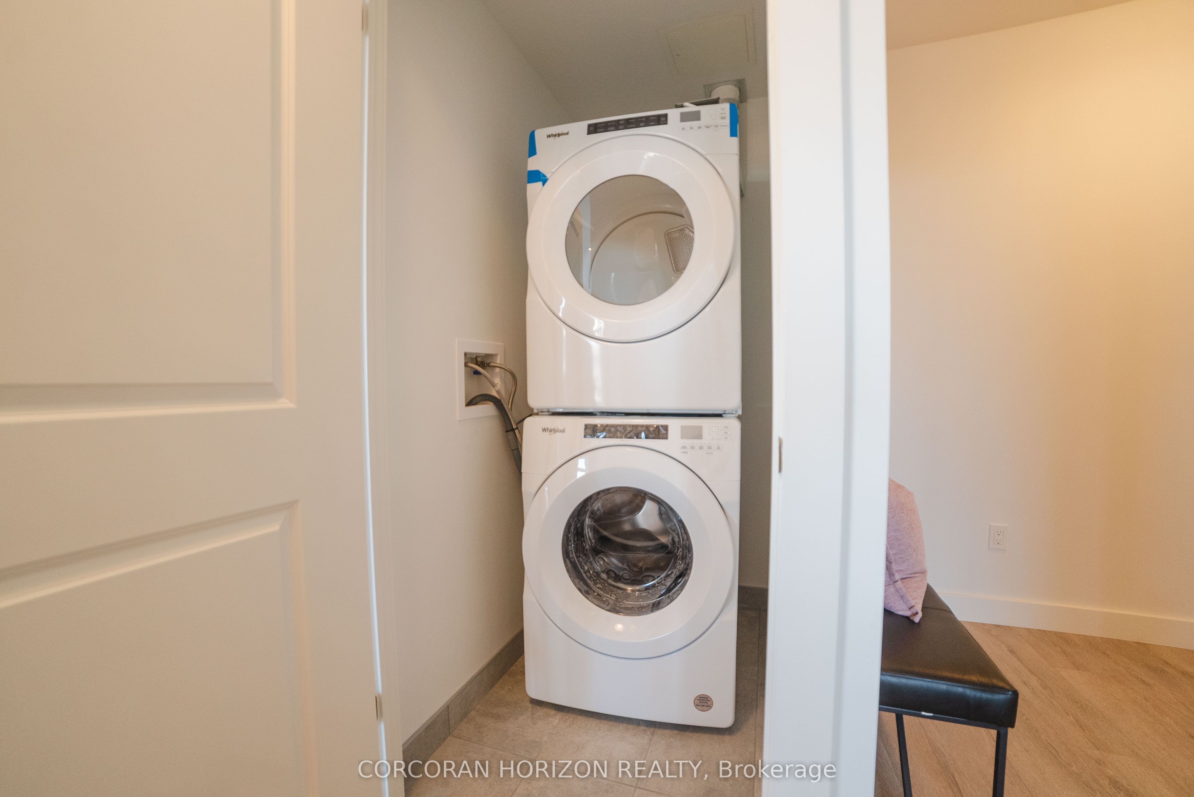#1301 - 15 Glebe Street Property Photo 22