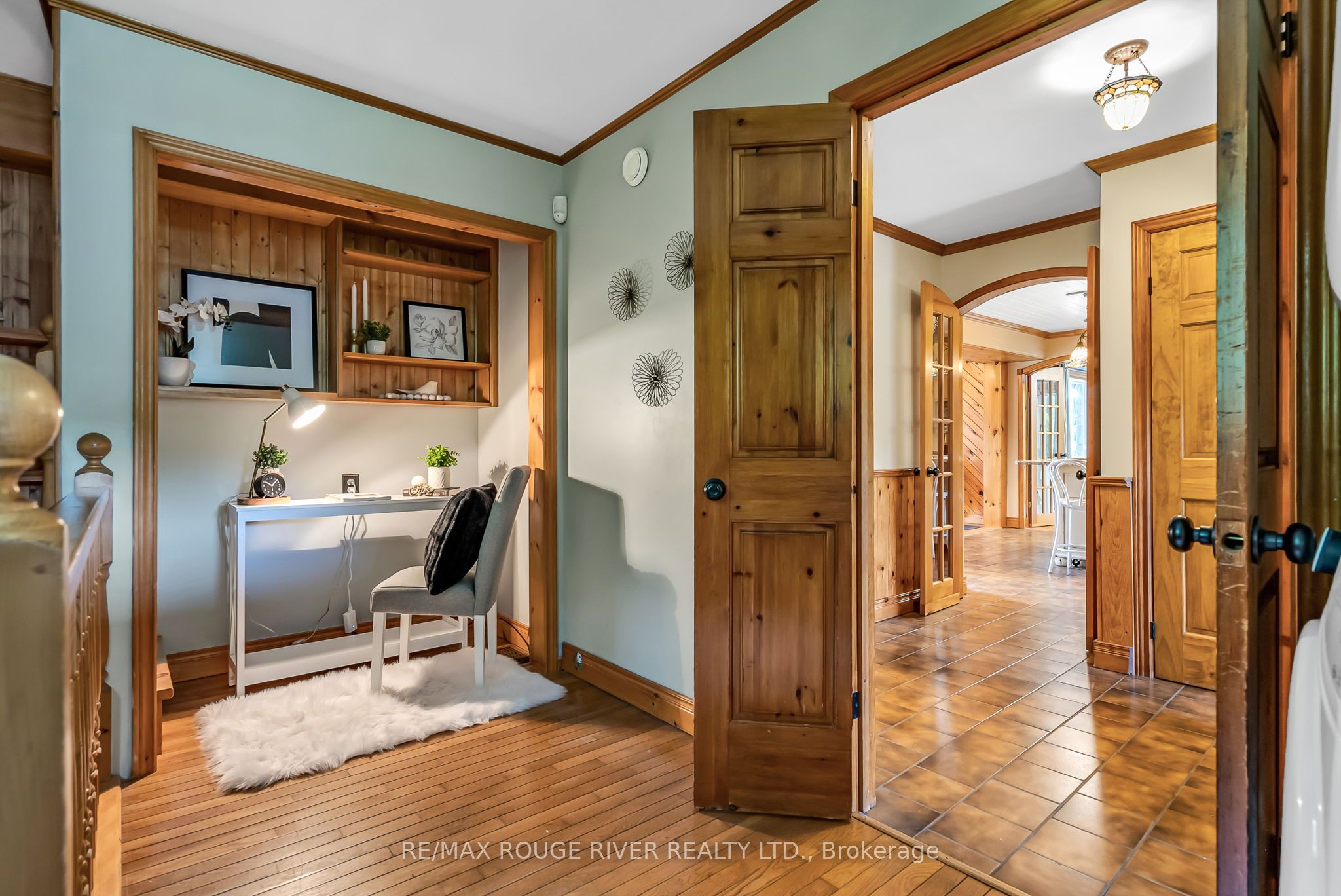 2853 13th Line Property Photo 11