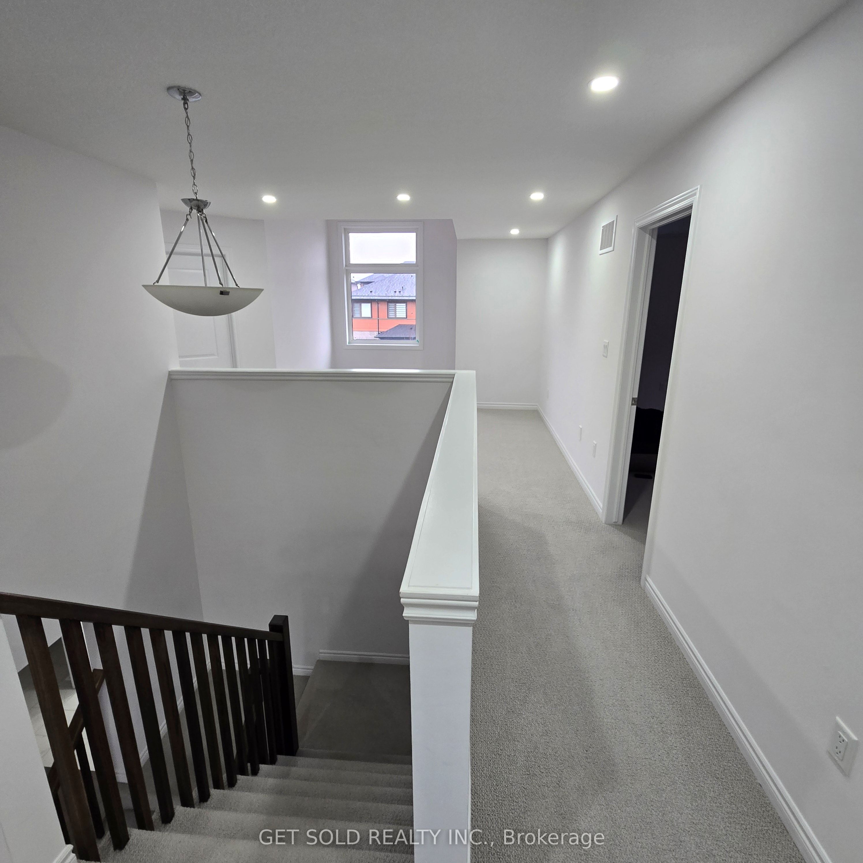133 Court Drive Property Photo 9