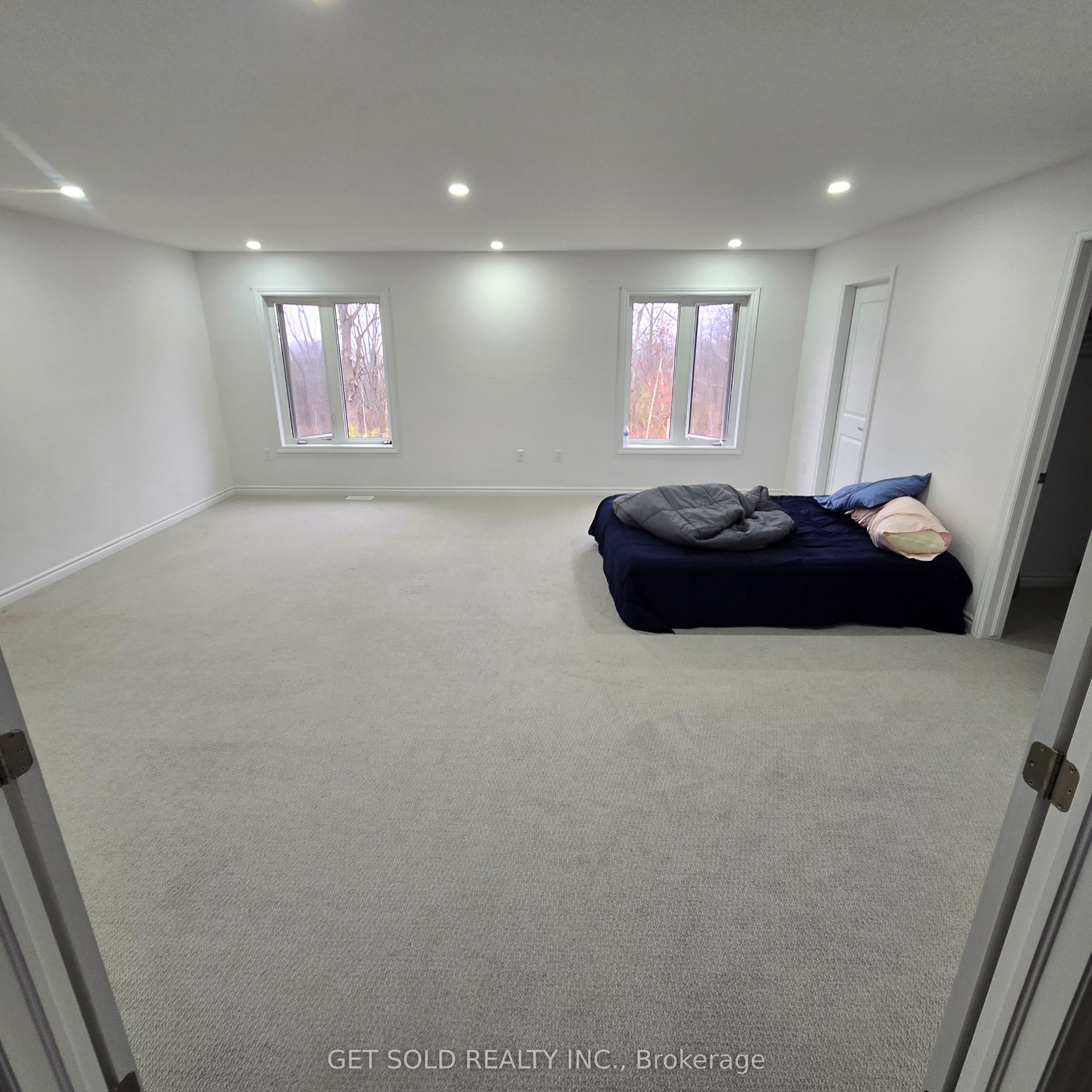 133 Court Drive Property Photo 10