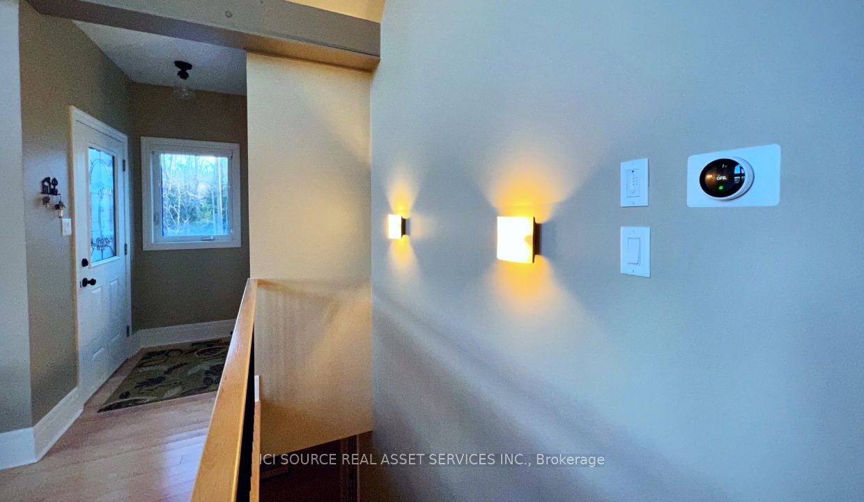 1311 Wonderland Road Property Photo 11