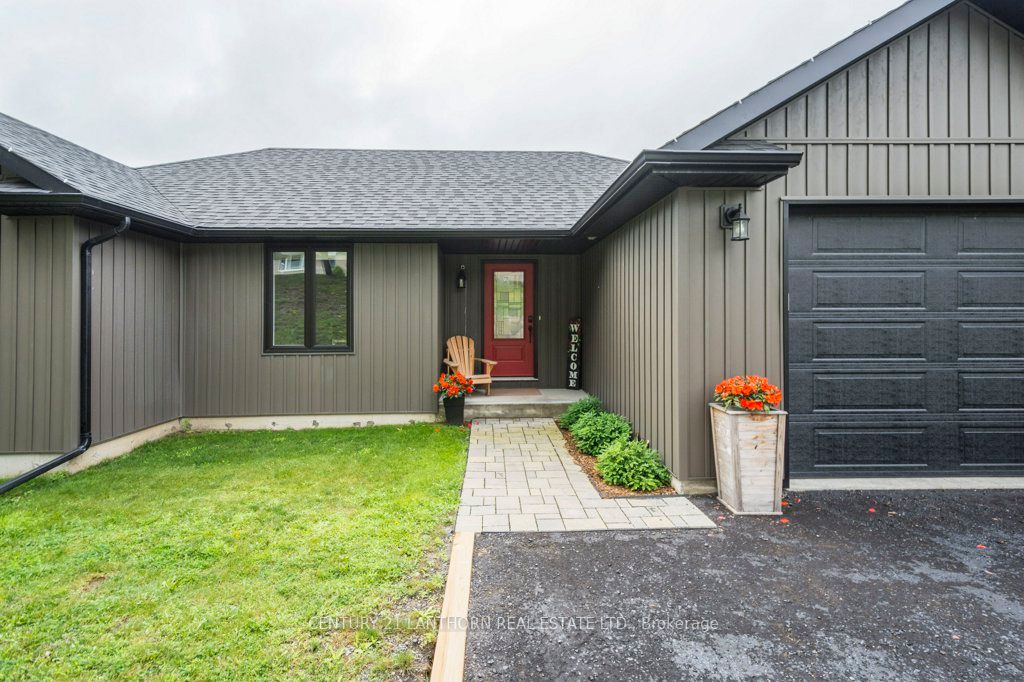 1053 Smith Street Property Photo 2