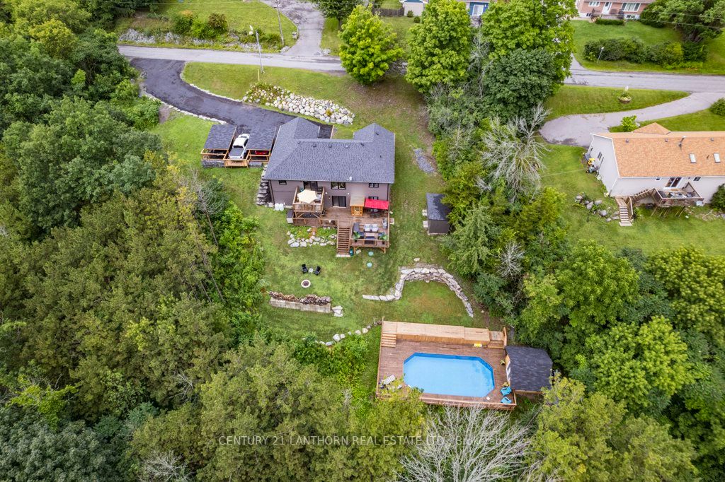 1053 Smith Street Property Photo 6
