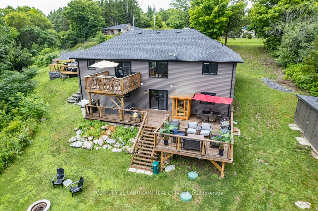 1053 Smith Street Property Photo 7