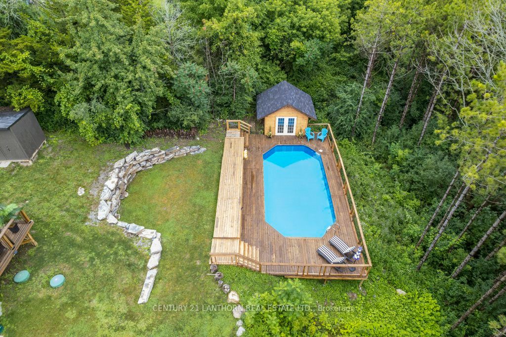 1053 Smith Street Property Photo 8