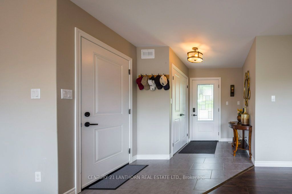 1053 Smith Street Property Photo 9
