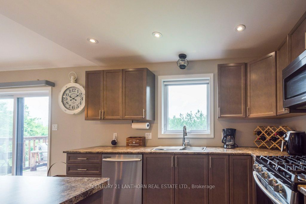 1053 Smith Street Property Photo 15