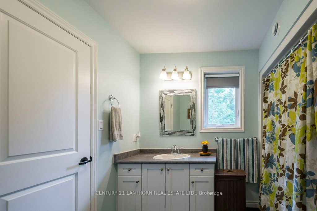 1053 Smith Street Property Photo 22