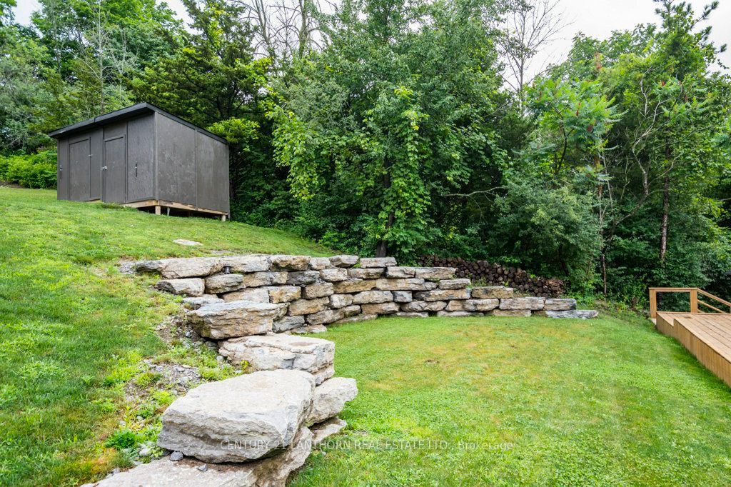 1053 Smith Street Property Photo 34