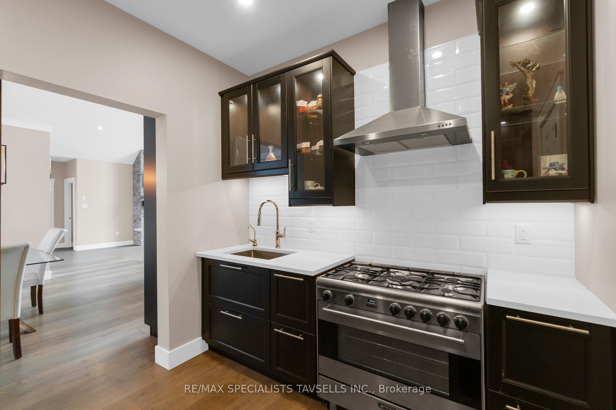374170 6th Line Property Photo 13