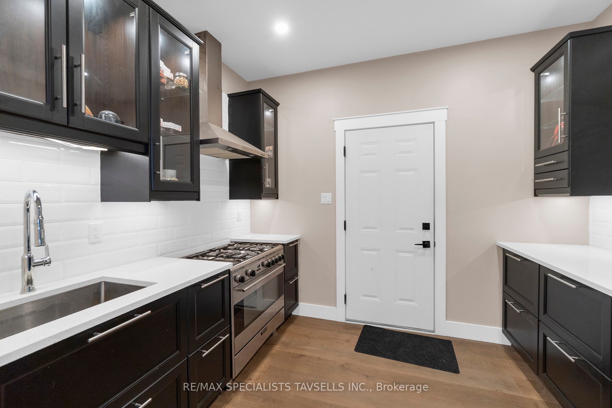 374170 6th Line Property Photo 14