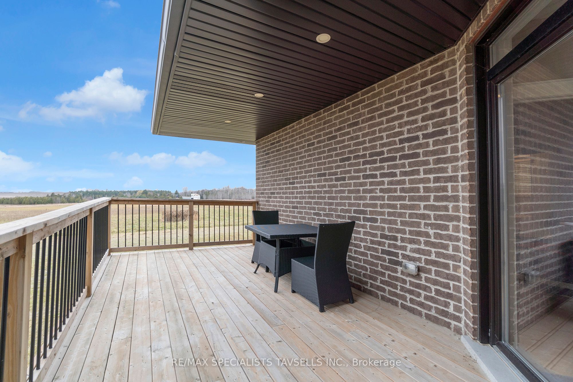 374170 6th Line Property Photo 23
