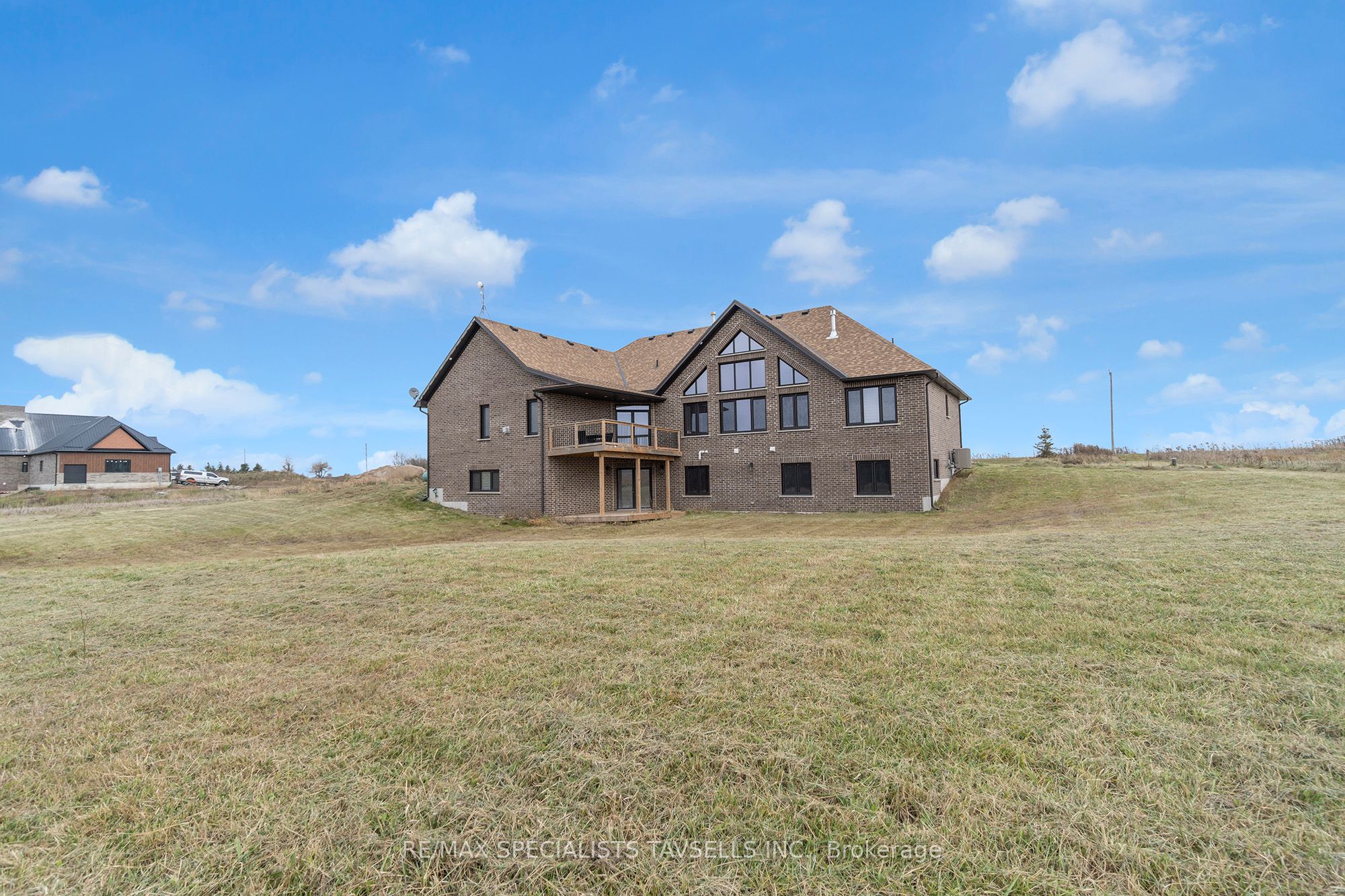 374170 6th Line Property Photo 31