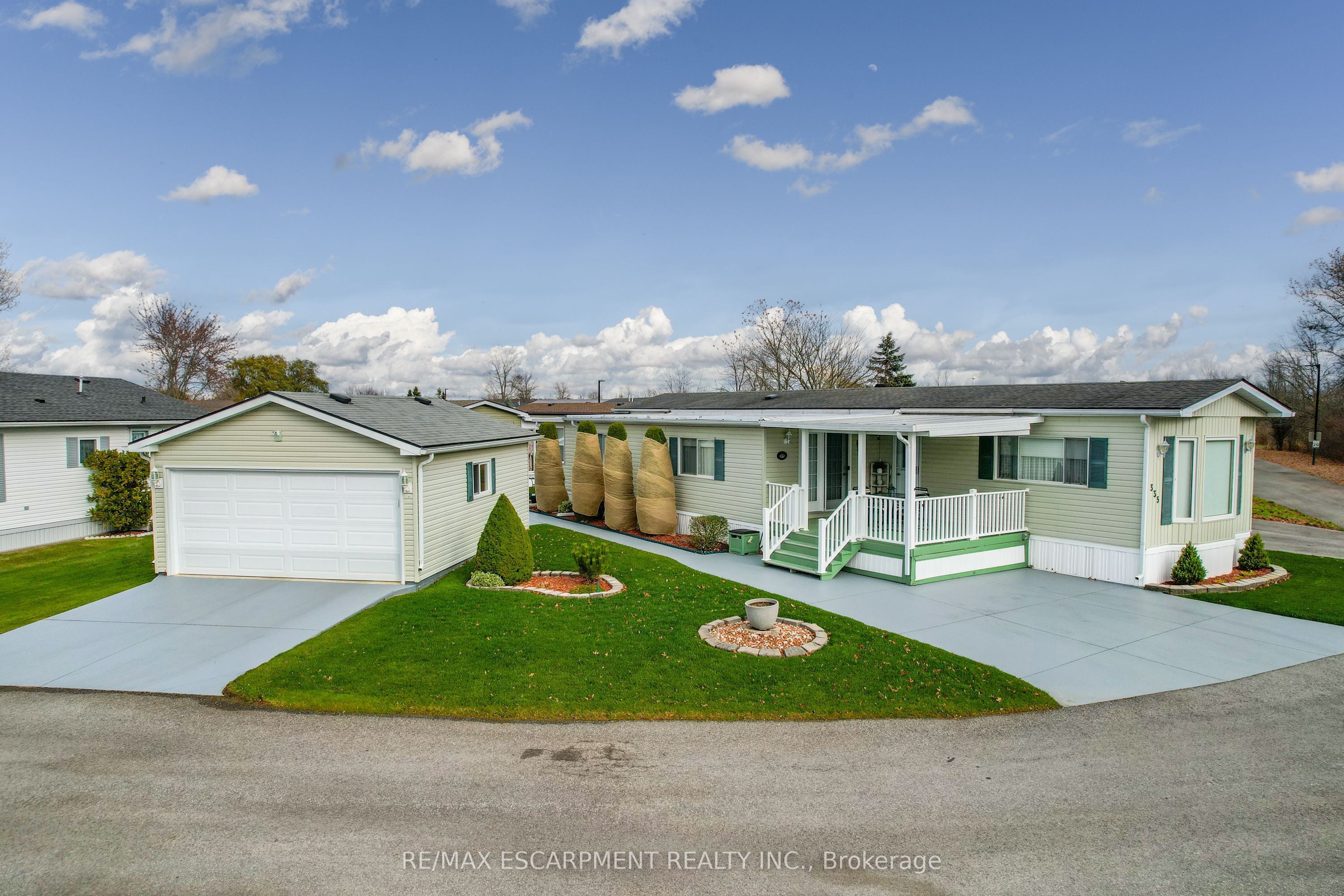 #335 - 3033 Townline Road Property Photo 1