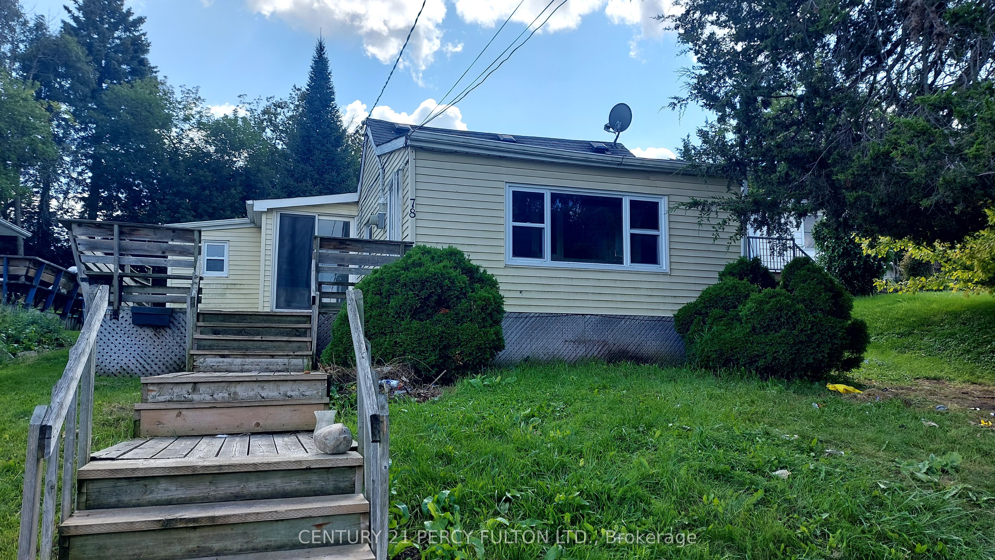 78 Wallbridge Crescent Property Photo
