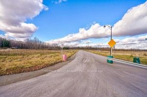 6 Private Berry Drive Property Photo 2