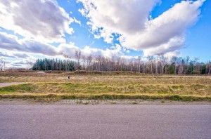 6 Private Berry Drive Property Photo 3