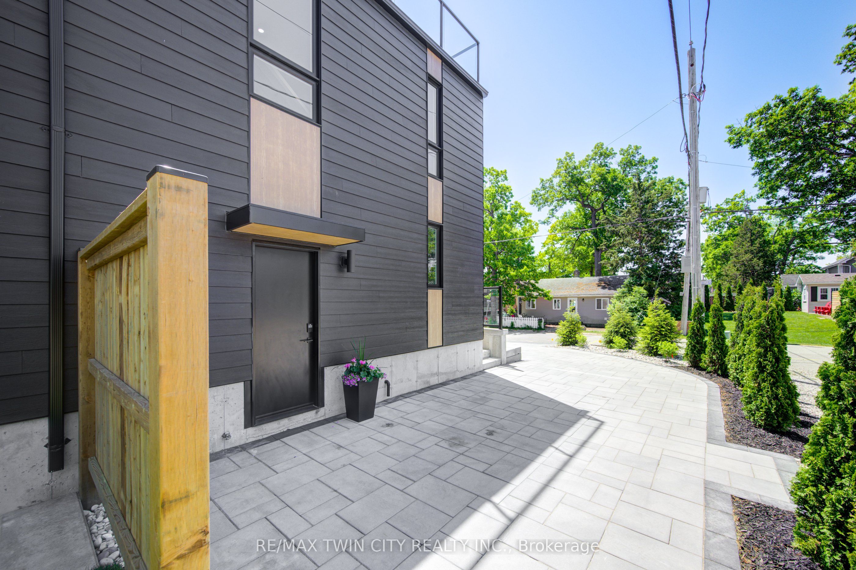 57 Centre Street Property Photo 3